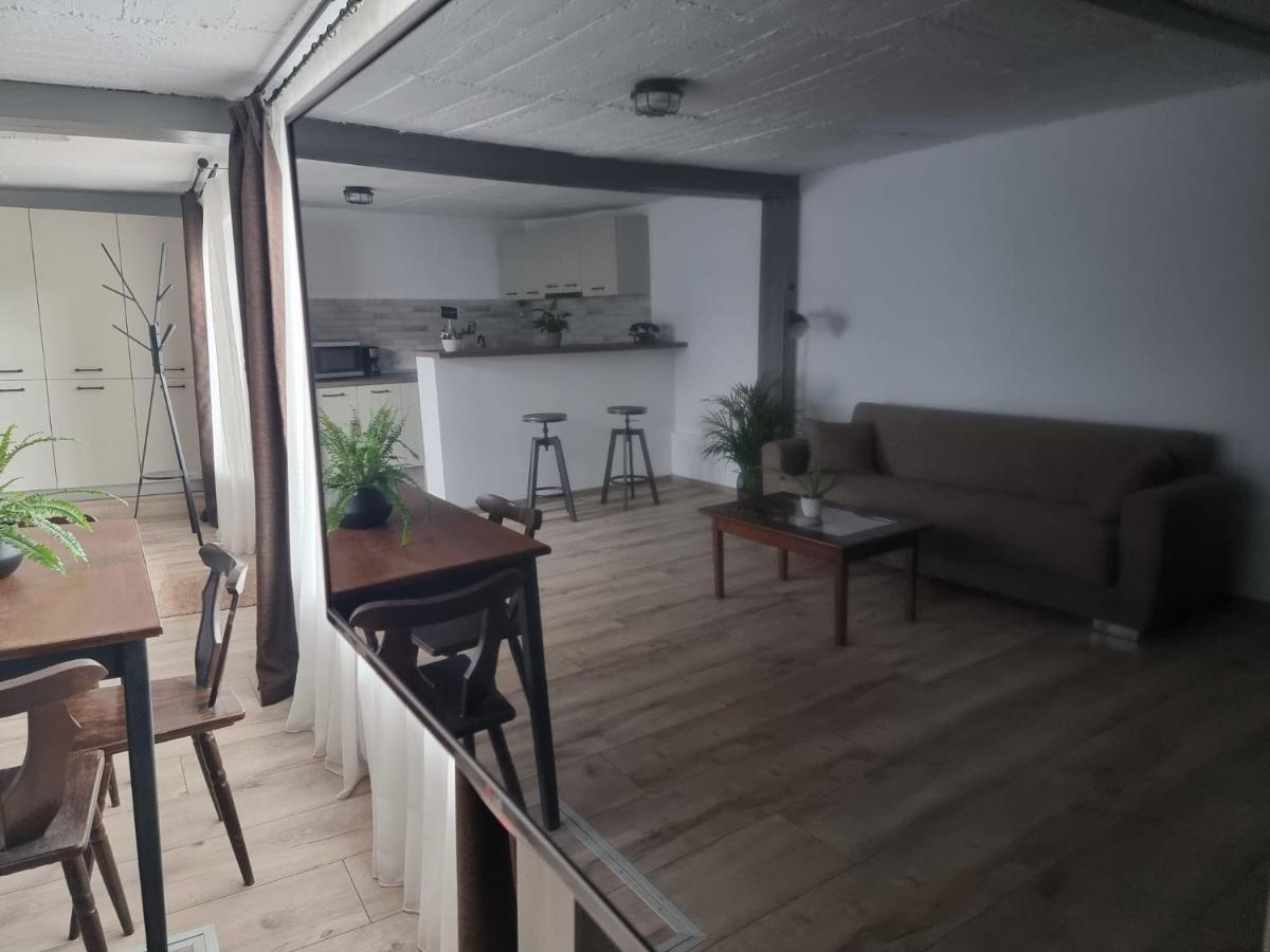 Ferienwohnung The Cozy Bunker Hermannstadt Exterior foto